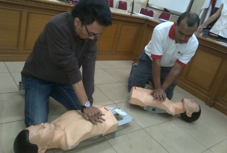 Siaga Kecelakaan Liputan, PMI Gelar Pelatihan Pertolongan Pertama Wartawan