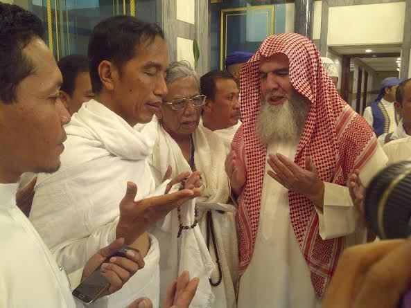 Doa Ulama Masjidil Haram Untuk Jokowi di Makkah