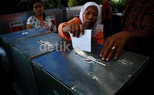 Usir Relawan KPU, Ketua KPPS Dipenjara 6 Bulan