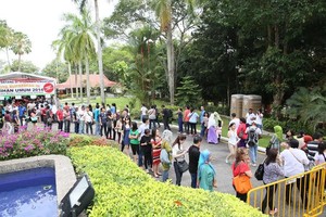 WNI di Singapura yang Mencoblos di Pilpres Meningkat Drastis, Antre Sampai Panjang