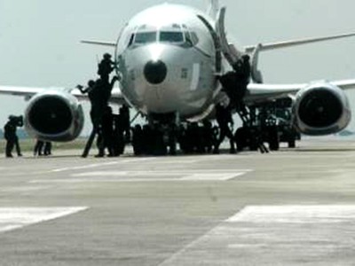 TNI Gelar Simulasi Penanggulangan Teror