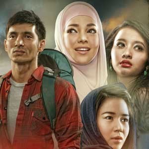 Falcon Pictures Resmi Rilis Poster Haji Backpacker