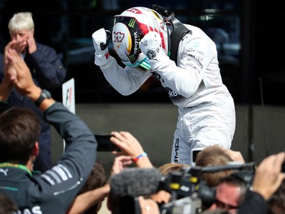 Lewis Hamilton Menangi GP Inggris