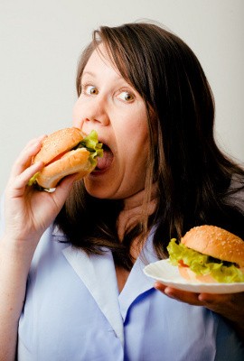 Terserang Sakit Kepala Saat Puasa? Redakan dengan Trik Ini