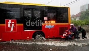 BMKG: Hujan Lebat di Jabodetabek Kemarin Normal, Bukan Cuaca Ekstrem