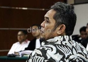 Divonis 4,5 Tahun, Teuku Bagus Terbukti Suap Olly Dondokambey Rp 2,5 M