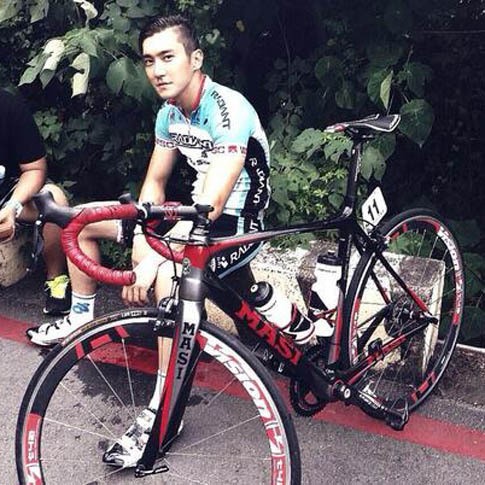 Siwon SuJu Jadi Atlet Sepeda di Film Baru