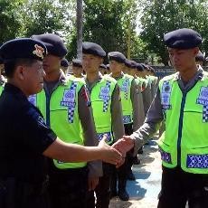 Antisipasi Kericuhan, 6 SSK Brimob Polda Jatim Disiagakan di Madura