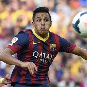Alexis Sanchez Menuju Pintu Keluar Camp Nou