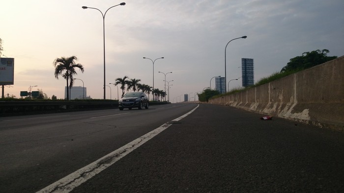 Wusss... Beginilah Suasana Lengang Tol Lingkar Luar di Hari Pencoblosan