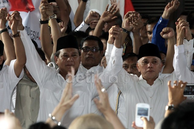 Prabowo Nyoblos di Hambalang, Hatta Gunakan Hak Pilih di Palembang