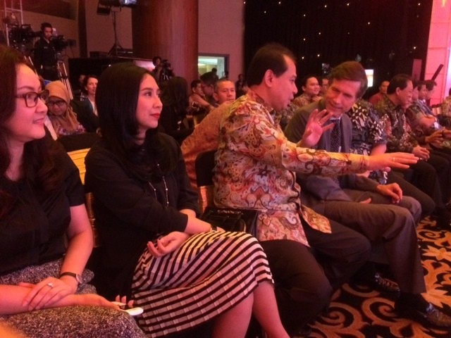 Bersama Sejumlah Pejabat, CT Nobar Quick Count di Menara Bank Mega