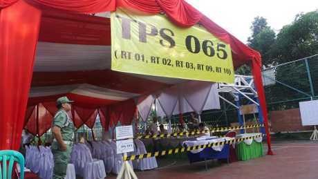 Usai Nyoblos, Ahok Blusukan ke TPS Dekat Rumah
