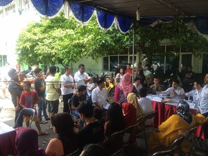 Pantauan dari TPS Pisangan: Surat Suara Kurang dan Pemilih Meningkat Tajam