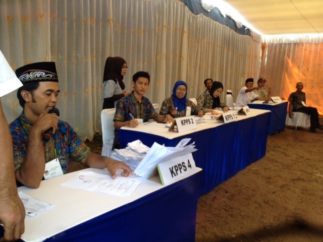 Hatta Nyoblos di Kampung Halaman, Panitia TPS: Biasa Saja