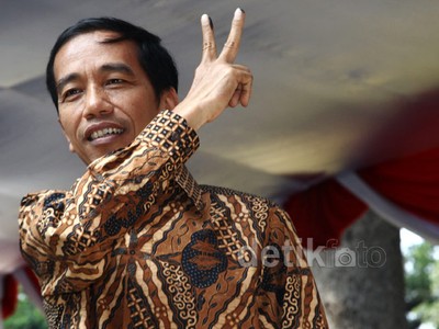 Jokowi Nyoblos di Menteng
