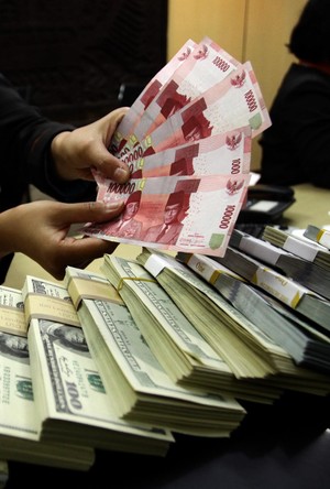 Jokowi-JK Menang di Hitung Cepat, Dolar Besok Turun ke Rp 11.300
