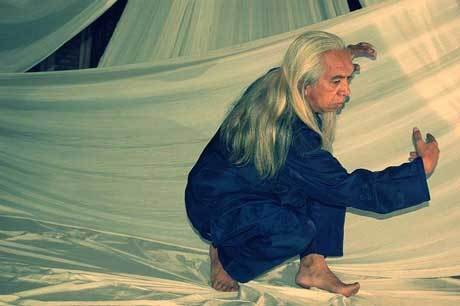 Maestro Tari Dedy Lutan Meninggal Dunia