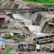 Topan Neoguri Picu Hujan Deras di Jepang, 3 Orang Tewas