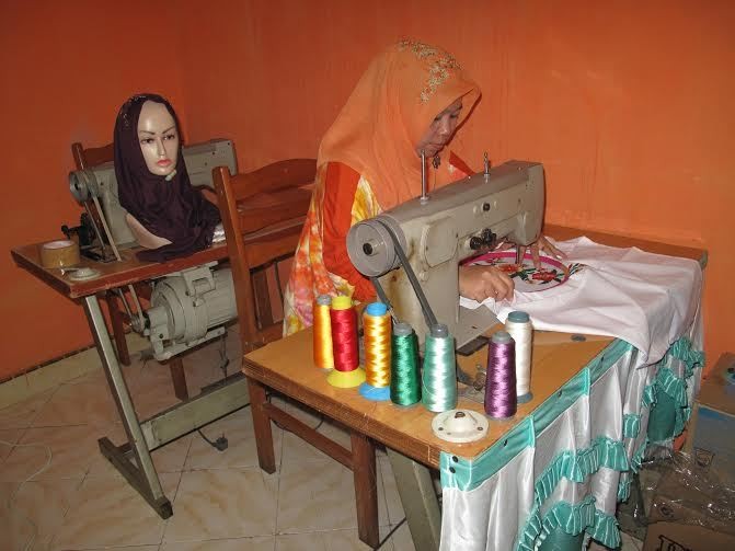 Di Ruangan Sempit, Wanita Ini Bisa Raup Rp 25 Juta/Bulan dari Bisnis Bordir