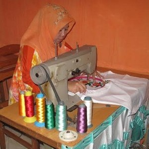 Di Ruangan Sempit, Wanita Ini Bisa Raup Rp 25 Juta/Bulan dari Bisnis Bordir