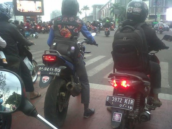 Salut untuk Biker yang Tertib Aturan