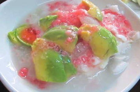 Yuk, Bikin Es Sekoteng Manis Segar untuk Berbuka!