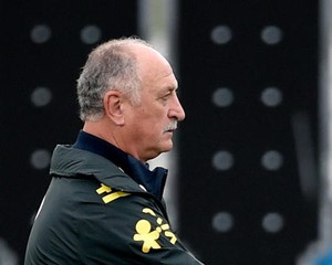 Zico: Scolari Harus Dipecat