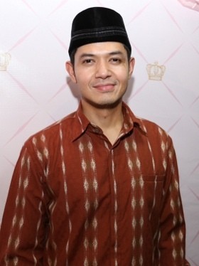 Tahun Pertama Berpuasa Bareng Alyssa, Dude Harlino: Rasanya Nikmat!