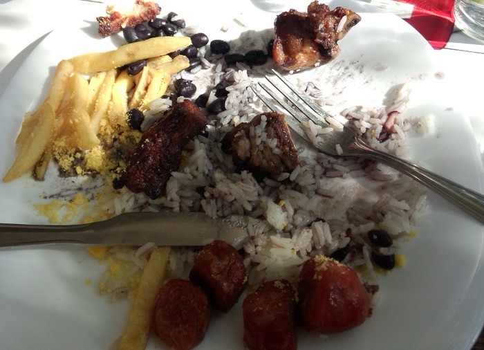 Begini Cara Unik Memesan & Makan di Brasil