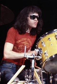 Mengenang Tommy Ramone, Personel Terakhir Ramones
