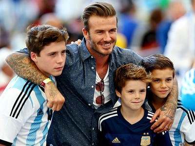 Hot Daddy! David Beckham dan 3 Putranya di Final Piala Dunia 2014