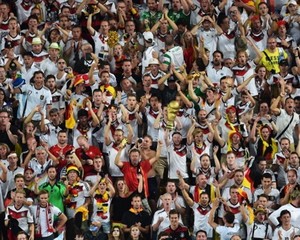 Jersey Jerman Laris Manis Usai Juara Piala Dunia