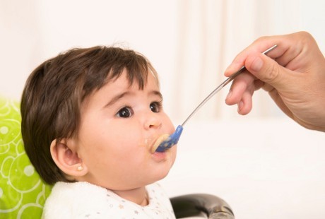 Perhatikan Ketentuan Ini Saat Memberi Anak Obat Batuk dan Flu