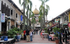 Di Singapura, Ada Tempat Makan Halal dari yang Murah sampai Berbintang Lima