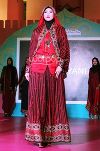 Ida Royani Ramadhan Runway 2015 at Atrium mal Kota Kasablanka. Kuningan. Jakarta. [Foto: Mohammad Abduh/Wolipop]