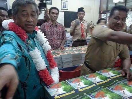 Blusukan ke SMP di Papua, Mendikbud Sidak Distribusi Buku Gratis