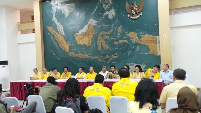 Kader Lintas Generasi: Selamatkan Golkar!