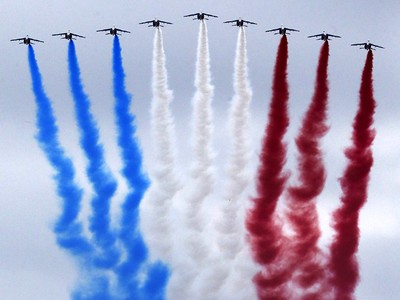 Parade Militer Peringati Bastille Day