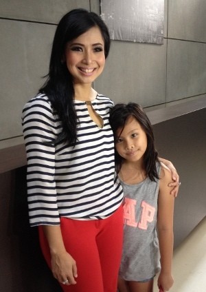 Feni Rose Pernah Kena PHP oleh Pembantu yang Mudik Lebaran