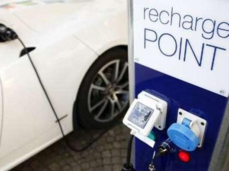 Model 3, Pesaing BMW Seri 3 dari Tesla