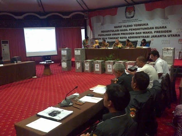 Hasil Rekapitulasi KPUD Jakut: Jokowi Unggul 170 Ribu Suara dari Prabowo