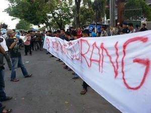 Relawan Muda Jokowi-JK Sulsel Demo Dukung KPU Jujur dan Netral