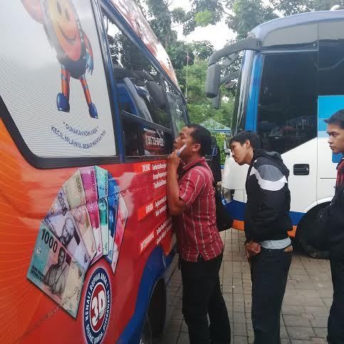 Jangan Tukar Uang di Pinggir Jalan, Ruginya Banyak