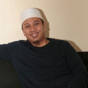 Opick Rencanakan Tur Konser Amal Tiga Benua