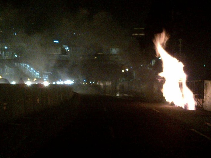 Bumm! Lidah Api di Jl Sudirman Sempat Meledak Saat Dipadamkan