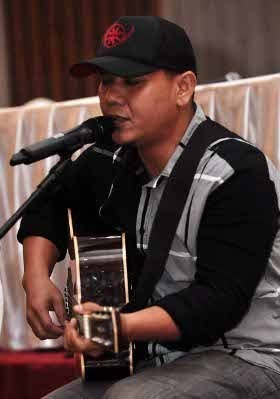 Fadly Padi Sempat Canggung Saat Tampil Sendiri