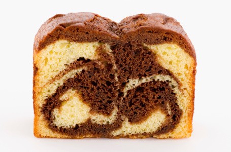 Cake Marmer Klasik Ini Bisa Jadi Pilihan untuk Sajian Idul Fitri