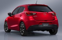 Mazda2 dibekali mesin diesel 1.500 cc, mesin bensin 1.300 dan 1.500 cc. Untuk pasar Jepang hanya tersedia mesin diesel 1.500 cc dan mesin bensin 1.300 cc. Istimewa/Mazda.