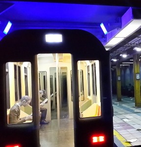 Lukisan Kaca Karya Seniman Filipina Terjual Rp 813 Juta di Bazaar Art Jakarta